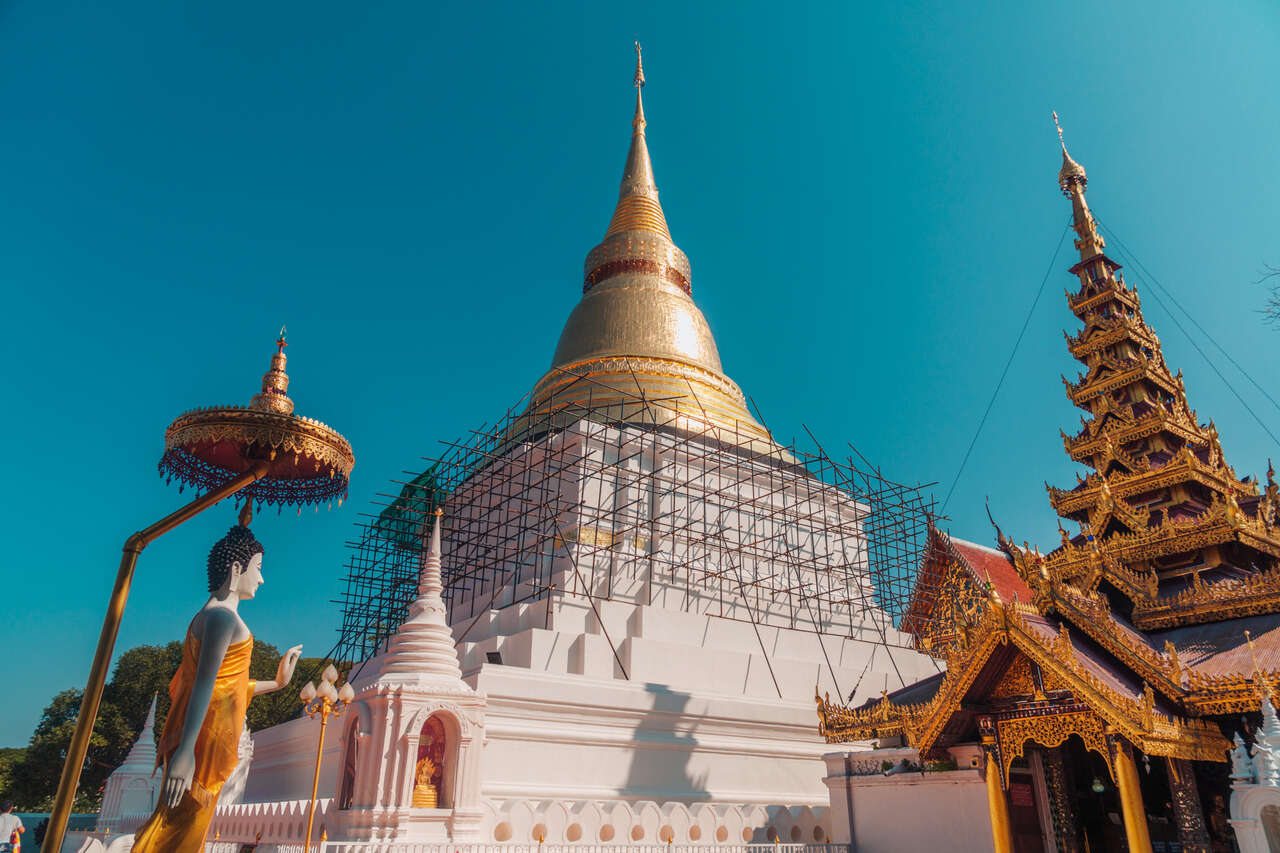 Start your journey with Lampang’s vibrant glow